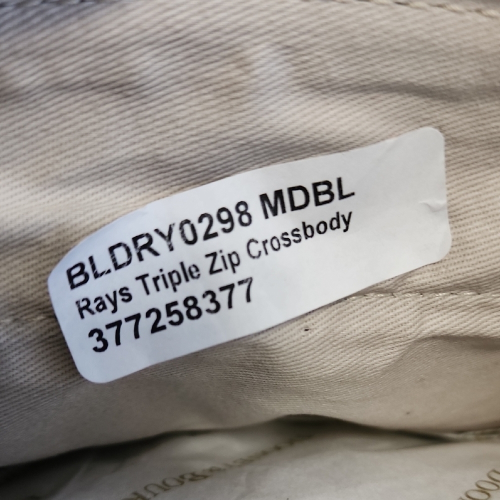 Dooney & Bourke Ray's Triple Zip Crossbody Bag Ltd Edition Tampa Bay Rays - Picture 7 of 9